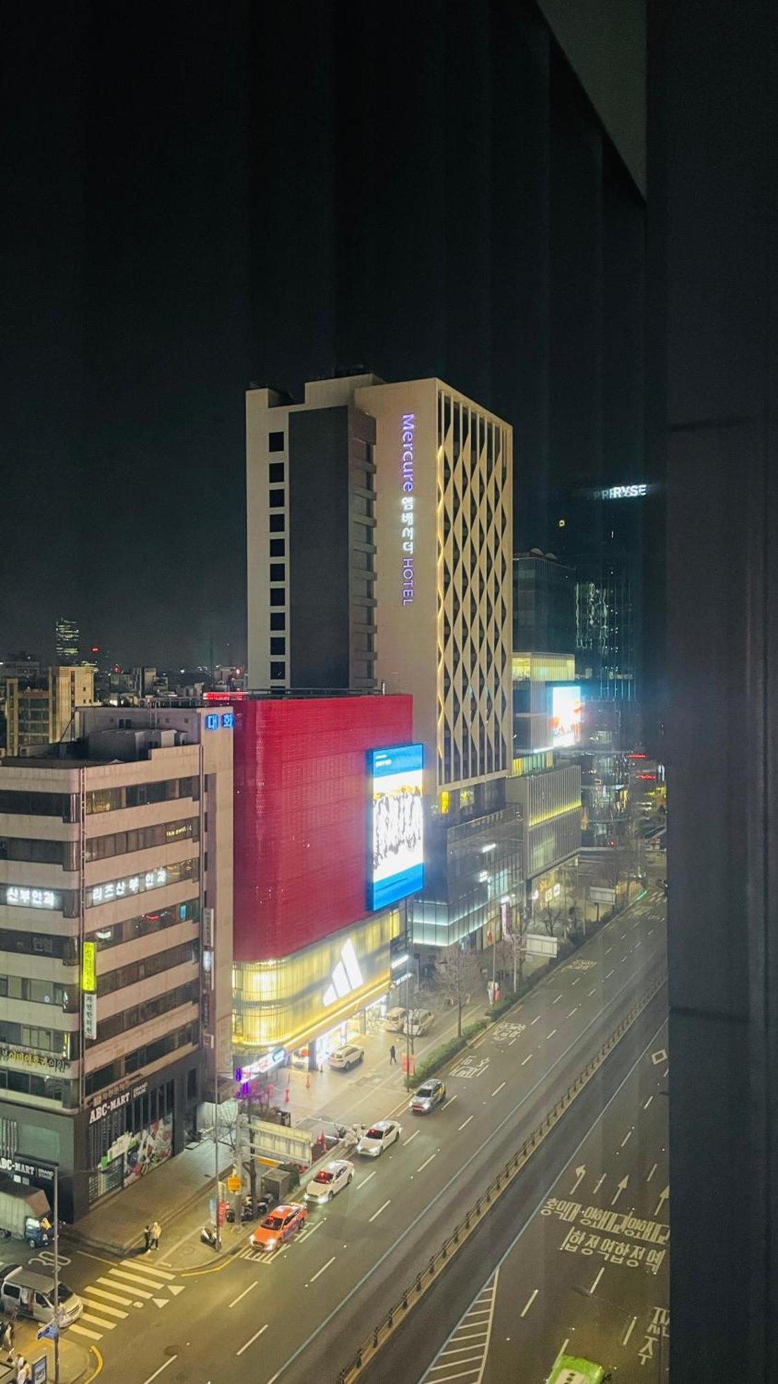 Hongdae Cleanhouse Hotel Szöul Kültér fotó